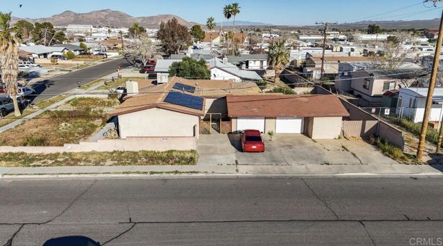 Detail Gallery Image 9 of 39 For 249 W Graaf Ave, Ridgecrest,  CA 93555 - 4 Beds | 2 Baths