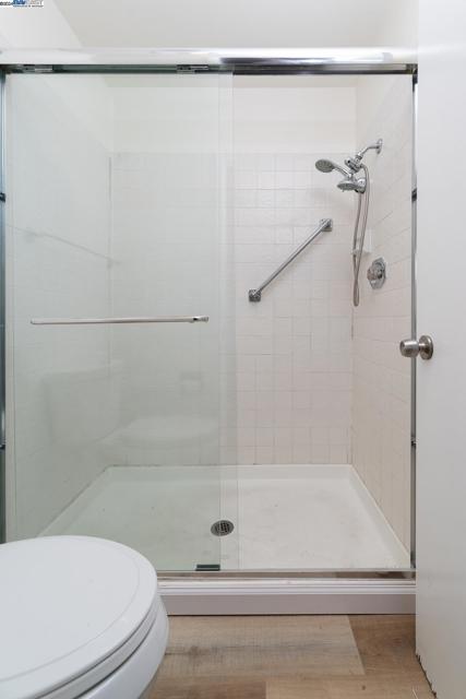 Image 20 of 32 For 545 Pierce Street  3301