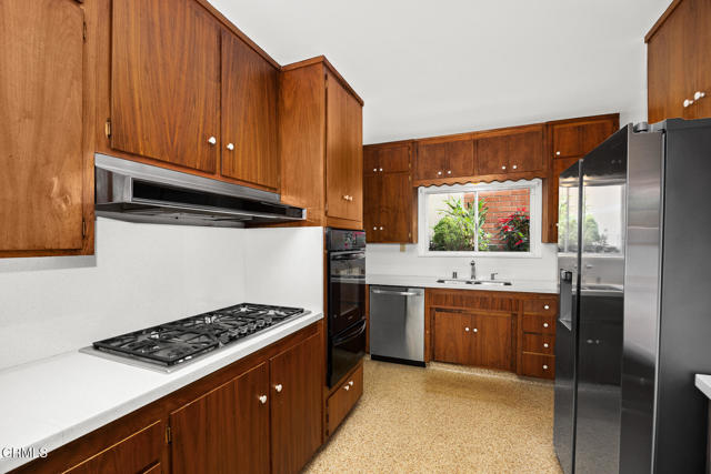 Detail Gallery Image 12 of 27 For 2405 Monterey Rd, San Marino,  CA 91108 - 3 Beds | 1/1 Baths