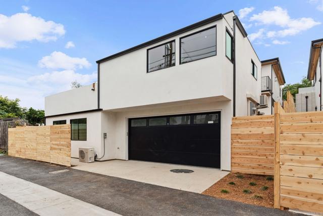 2052 Montgomery Avenue, Cardiff by the Sea CA: https://media.crmls.org/mediaz/844187e8-6dd1-4d38-884d-e78d0d029203.jpg