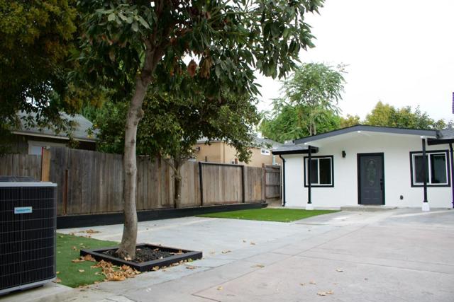 214 S 22nd Street, San Jose CA: https://media.crmls.org/mediaz/8442287b-a2d0-4319-8317-52e9a9adbb39.jpg