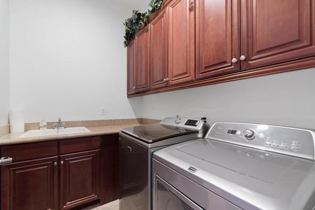 82833 Odlum Drive, Indio CA: https://media.crmls.org/mediaz/844283b6-6a7a-44f5-82d1-5c4245910d46.jpg