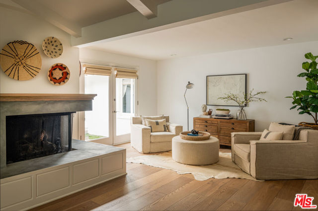 5 Bed Home for Sale in Beverly Hills, California