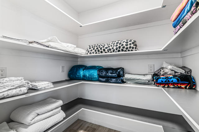 43170 Warner Trail, Palm Desert CA: https://media.crmls.org/mediaz/8443edac-4cad-41c4-bd99-d22484721b49.jpg