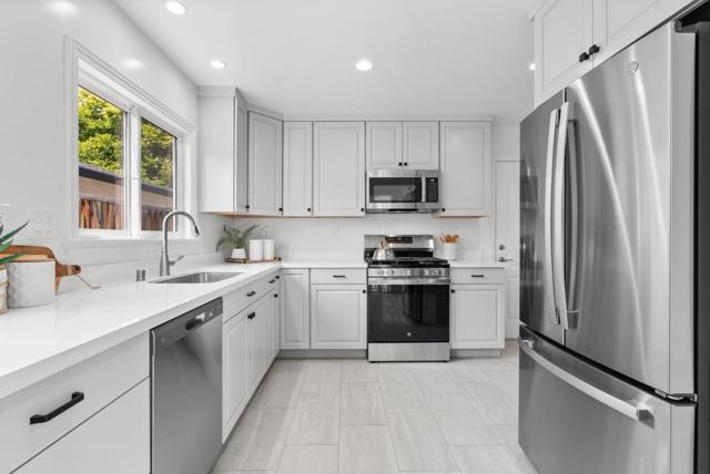 776 Pineview Drive, San Jose CA: https://media.crmls.org/mediaz/84442608-838b-4bb5-bf6e-096170abd29c.jpg