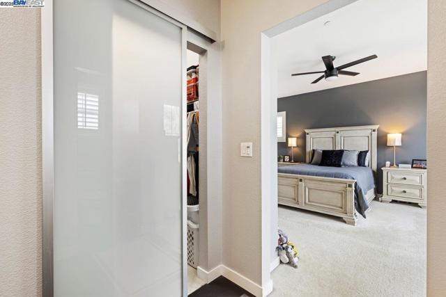 1050 Clear Lake Dr, Oakley CA: https://media.crmls.org/mediaz/84446ea1-88c7-414e-ac5d-f83b13b87a1e.jpg