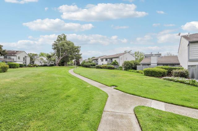 854 Erickson Lane, Foster City CA: https://media.crmls.org/mediaz/84448a38-2ca0-4909-b249-1c15fac3ffc3.jpg