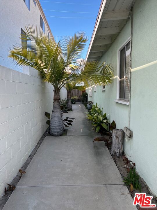 542 8th Street, Hermosa Beach, California 90254, ,Residential Income,Sold,8th,23236647