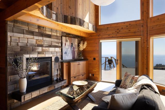 47600 Coast Ridge Road, Big Sur CA: https://media.crmls.org/mediaz/84465b17-2aee-44b8-9fe6-44061754f8d7.jpg