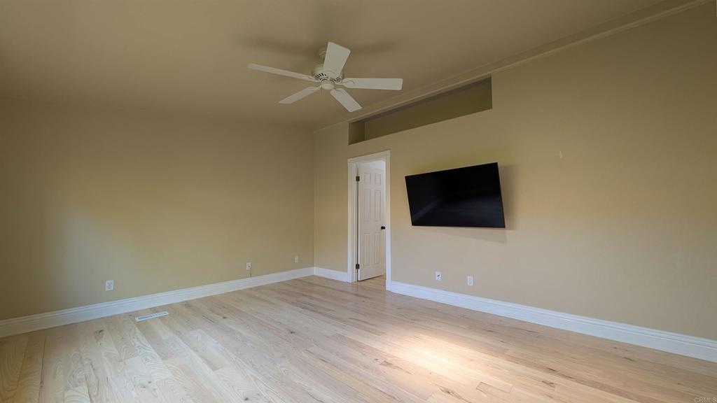 5447 Don Luis Drive - photo 14