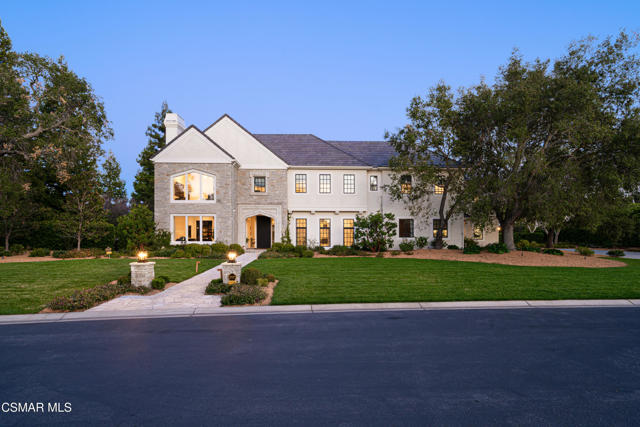 2160 Marshbrook Road, Thousand Oaks CA: https://media.crmls.org/mediaz/84473c83-fb3e-417e-b949-2324f98216fa.jpg