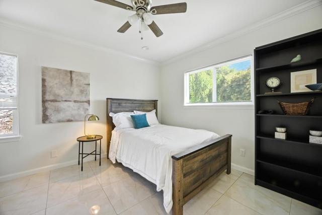 1097 10th Avenue, Redwood City CA: https://media.crmls.org/mediaz/844780cb-ac0b-4239-869e-49a3ab553e1e.jpg