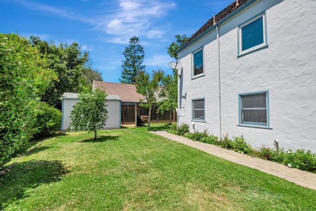 Image 47 of 54 For 1690 Castilleja Avenue