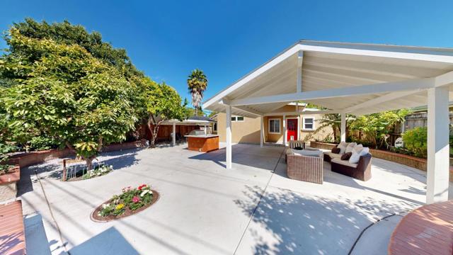 175 G Street, Redwood City CA: https://media.crmls.org/mediaz/84483551-4df7-4df2-a4d0-5c336a97a4cb.jpg