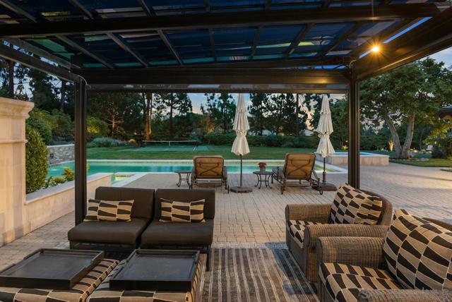 6351 Lago Lindo, Rancho Santa Fe CA: https://media.crmls.org/mediaz/84486c49-c099-4121-b409-186b54357157.jpg