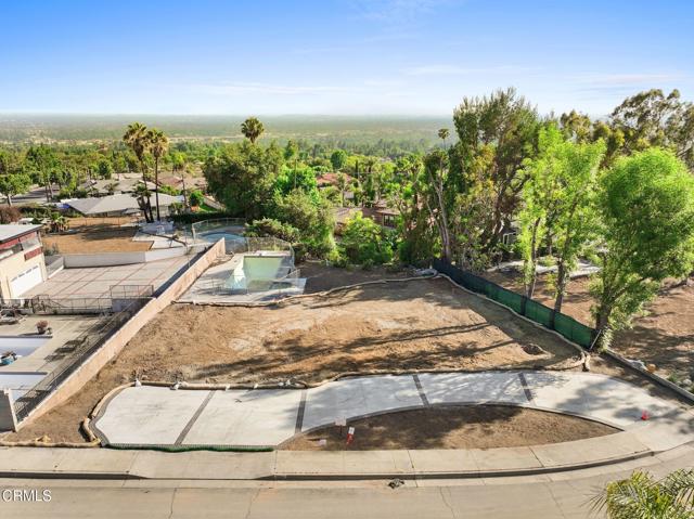 3680 Startouch Drive, Pasadena CA: https://media.crmls.org/mediaz/84487003-4c66-4589-954b-b9862339e12e.jpg