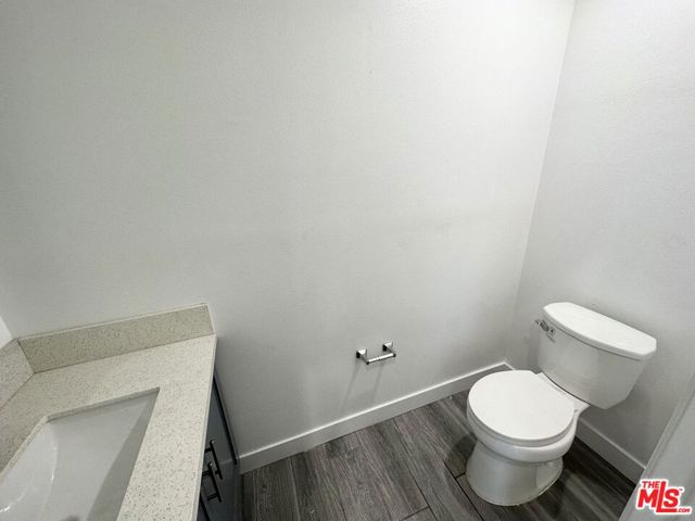 1123 Browning Boulevard, Los Angeles CA: https://media.crmls.org/mediaz/8449f4ef-1573-49eb-8b60-b2077b0c92de.jpg