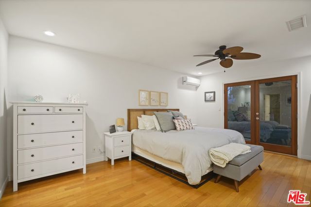 4546 Allott Avenue, Sherman Oaks CA: https://media.crmls.org/mediaz/8449f8d8-ede4-480e-ac7b-aa1baf4d4f66.jpg