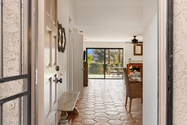 48980 Wildwood Lane, Palm Desert CA: https://media.crmls.org/mediaz/844a3cec-65d4-457c-98b6-972239b5c8b6.jpg