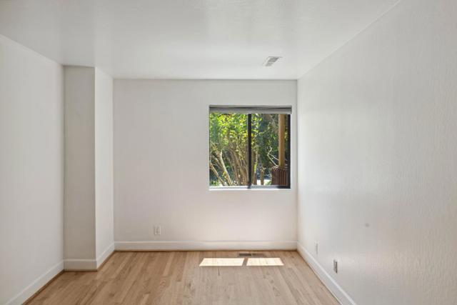 26 Seacliff Drive, Aptos CA: https://media.crmls.org/mediaz/844ae2f7-52ad-4d11-a079-48270e01a36a.jpg