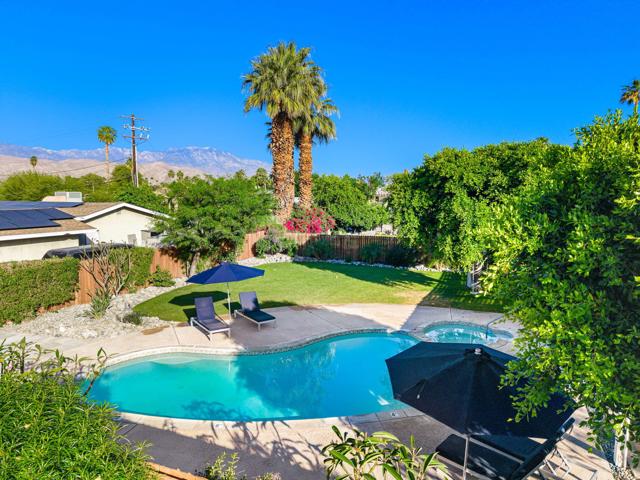 74277 Myrsine Avenue, Palm Desert CA: https://media.crmls.org/mediaz/844b8b69-e0c6-47ce-b9a9-bea7ca69c288.jpg