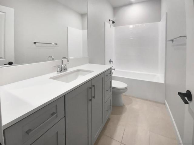 1206 Sunrise Vw, San Marcos CA: https://media.crmls.org/mediaz/844b8ff6-e938-4434-a0cf-7ae1ee182851.jpg