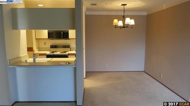 1310 Walden Rd, Walnut Creek CA: https://media.crmls.org/mediaz/844bff12-c6a8-48d7-9c1e-5abbc7ff2555.jpg