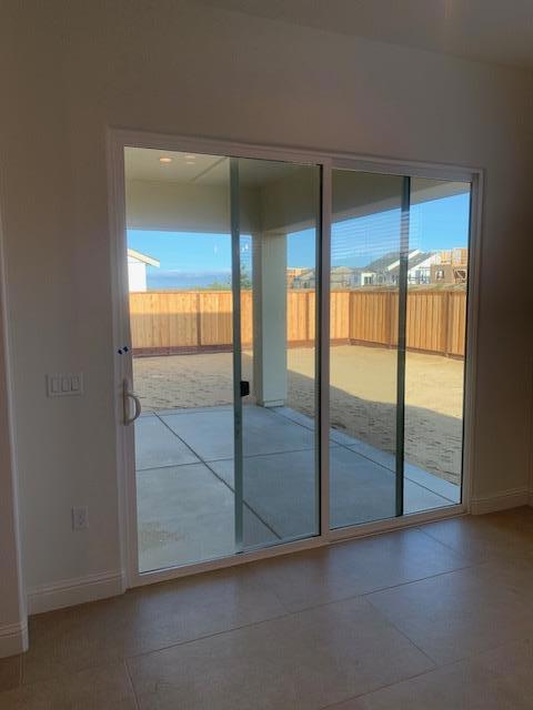 3038 Arroyo Drive, Marina CA: https://media.crmls.org/mediaz/844cb1da-8a45-4fc9-9e98-25b07bdbbc69.jpg