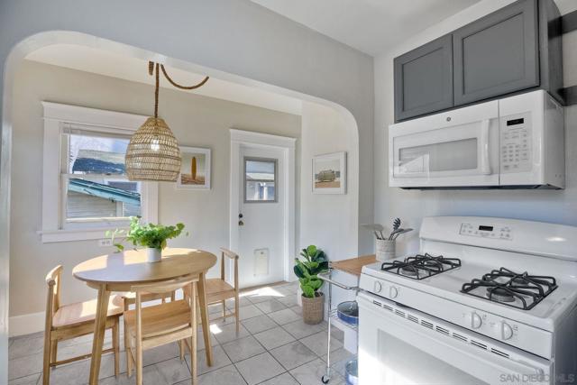 3670 Florida St, San Diego CA: https://media.crmls.org/mediaz/844cca93-3007-4074-a0df-b66022f607e4.jpg