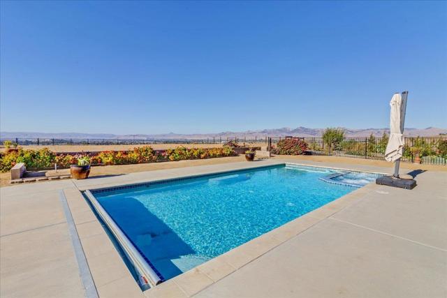 4116 Ashford Circle, Hollister CA: https://media.crmls.org/mediaz/844d0ba7-eb67-4742-8e05-a7ffaa82487a.jpg