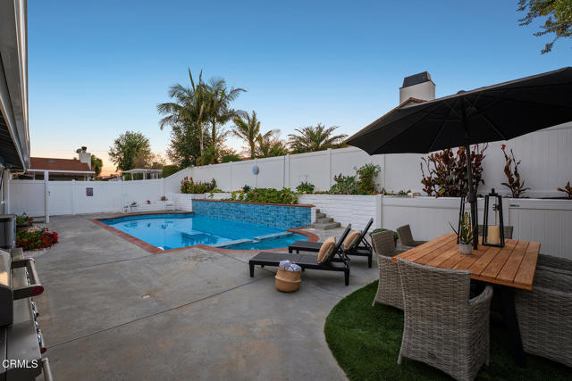 10325 Darling Road, Ventura CA: https://media.crmls.org/mediaz/844d8267-e756-4eb5-940c-7a57ac69717c.jpg