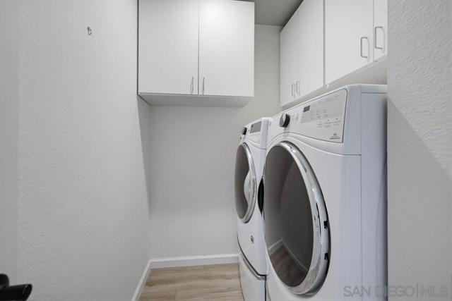 12835 Via Caballo Rojo, San Diego CA: https://media.crmls.org/mediaz/844d877d-d2b5-4619-8e5d-2f7ac2a0d797.jpg