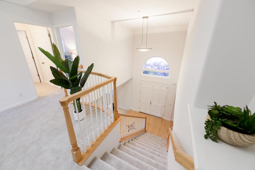 https://media.crmls.org/mediaz/844e04b8-17f0-491d-a2c5-bb2b9c628037.jpg?preset=X-Large