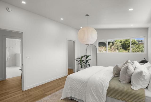 5851 Box Canyon, La Jolla CA: https://media.crmls.org/mediaz/844f2aac-3846-446f-b927-1cb4c2790b36.jpg