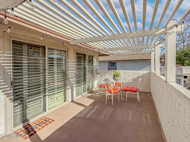 1167 Kirkford Way, Westlake Village CA: https://media.crmls.org/mediaz/844f4b93-84c5-4e5c-bb80-27ef4028c3a0.jpg