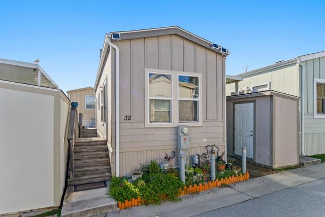 1730 Commercial, Santa Cruz CA: https://media.crmls.org/mediaz/844f9b97-548d-472e-abd2-2f3aacd42d26.jpg