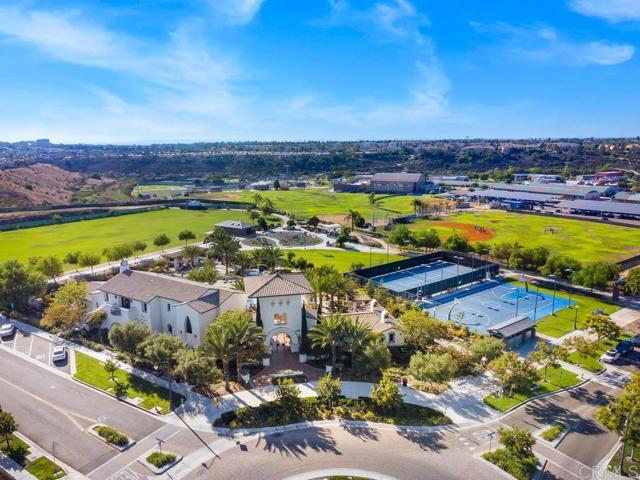 Detail Gallery Image 29 of 39 For 1345 Santa Diana Rd #2,  Chula Vista,  CA 91913 - 4 Beds | 3/1 Baths