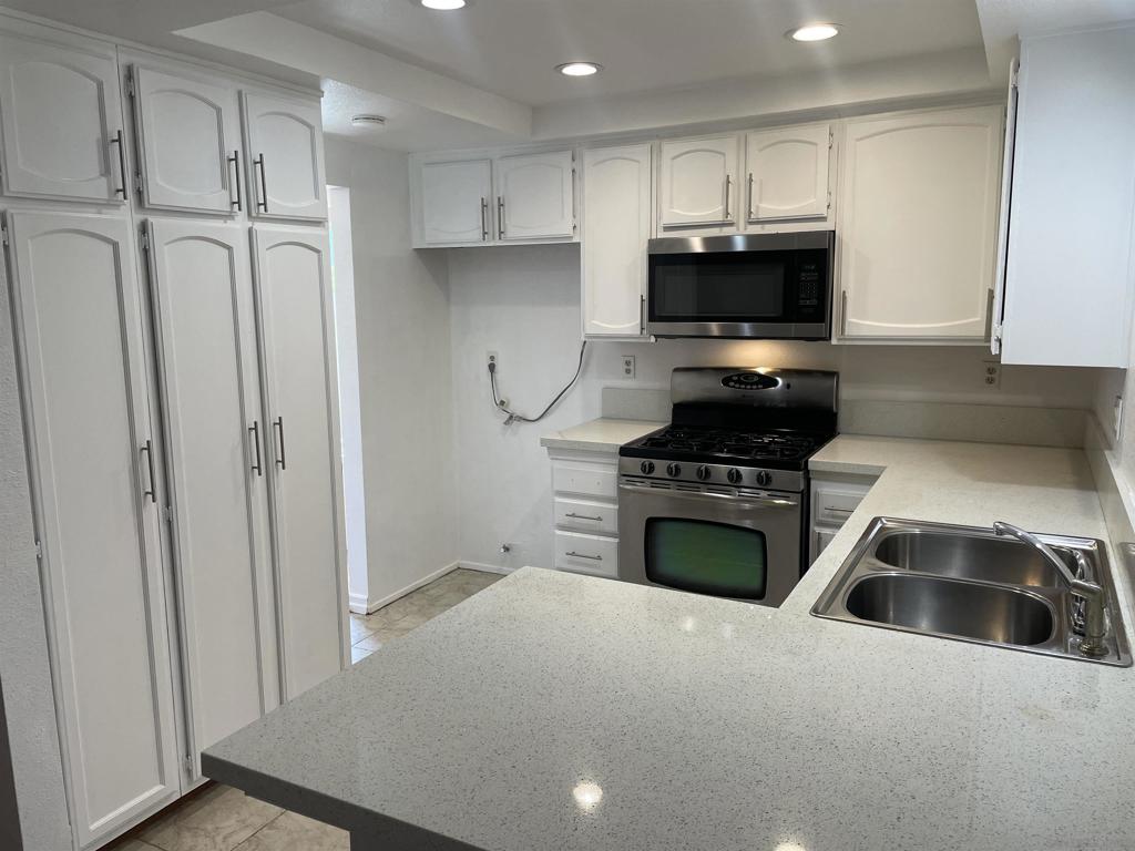 MLS #250032540SD image #3