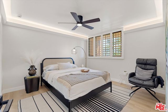 2108 Neilson Way, Santa Monica CA: https://media.crmls.org/mediaz/84518663-edfb-4ef5-a8f4-398a11a63d94.jpg