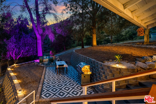 17832 Little Tujunga Canyon Road, Santa Clarita CA: https://media.crmls.org/mediaz/84524bbc-dd77-49b9-a684-9840a2890e43.jpg