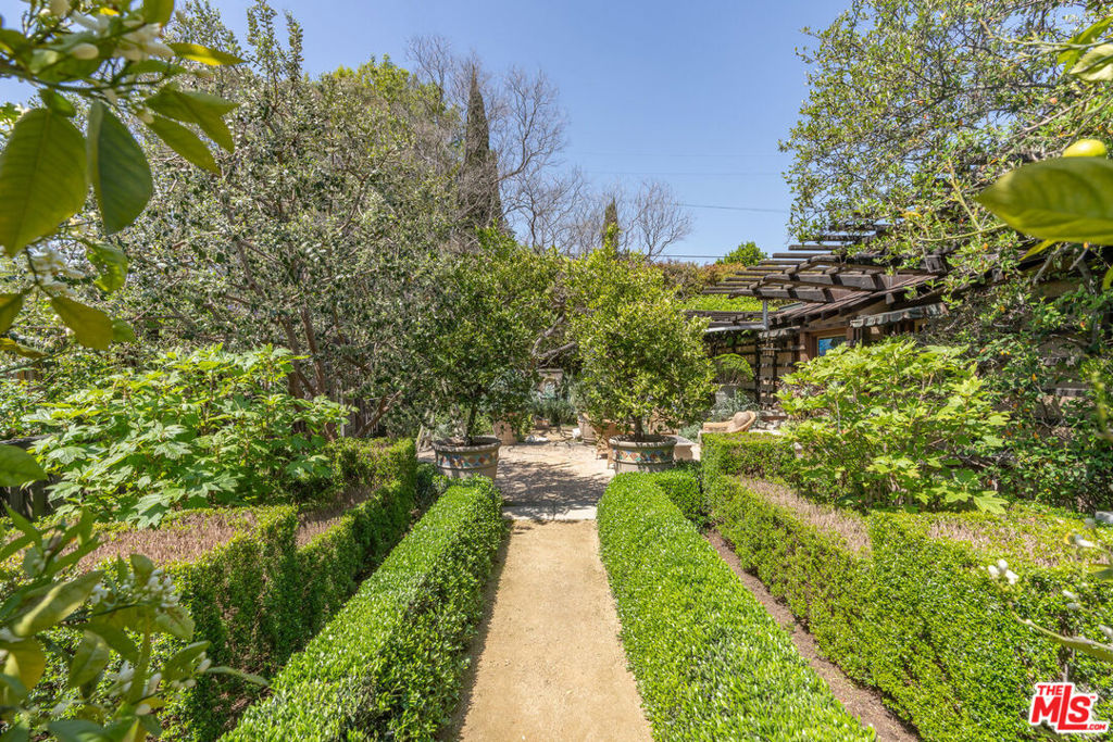 MLS #25596063 image #57