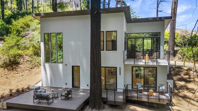 395 Boulder Brook Drive, Boulder Creek CA: https://media.crmls.org/mediaz/8454122e-111d-431c-91a8-85c97d112d9b.jpg