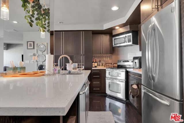 1155 N La Cienega Boulevard, West Hollywood CA: https://media.crmls.org/mediaz/84545811-b5d5-4efc-97e7-8a35dac951b3.jpg