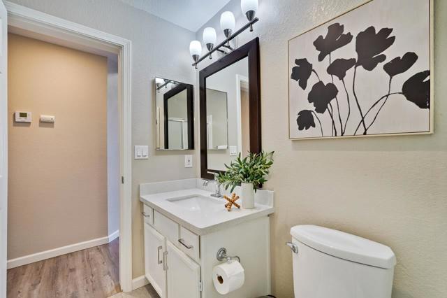 304 Windmill Park Lane, Mountain View CA: https://media.crmls.org/mediaz/845464ea-d0f8-4eef-9301-a7a694a6ad91.jpg