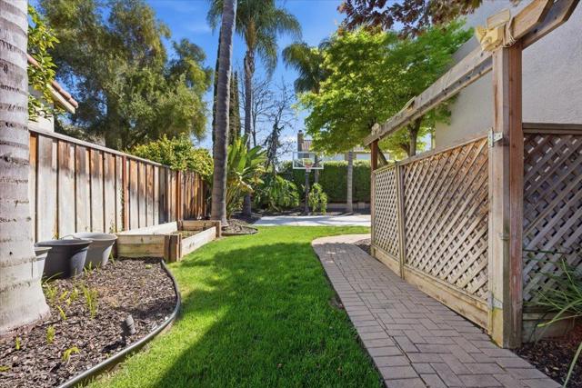 Image 36 of 46 For 1506 Morning Star Drive