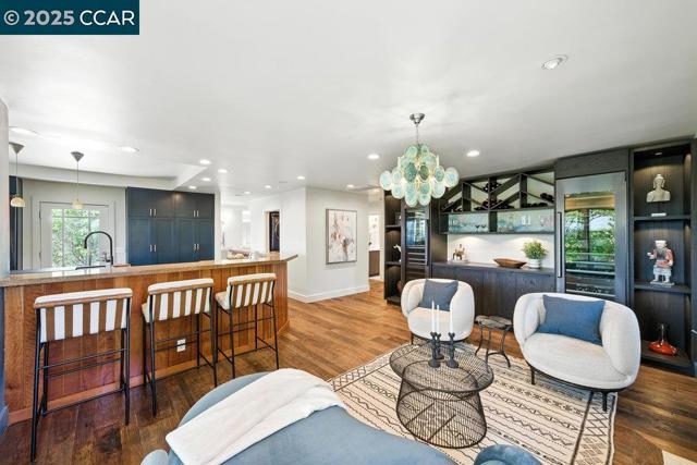 1341 Juanita Dr, Lafayette CA: https://media.crmls.org/mediaz/8454b663-7105-4185-a5f2-6363c631d9b9.jpg