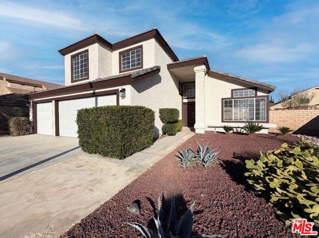 37740 Duffel Street, Palmdale CA: https://media.crmls.org/mediaz/84552e83-8708-44f6-b4fe-083b169fc4f5.jpg