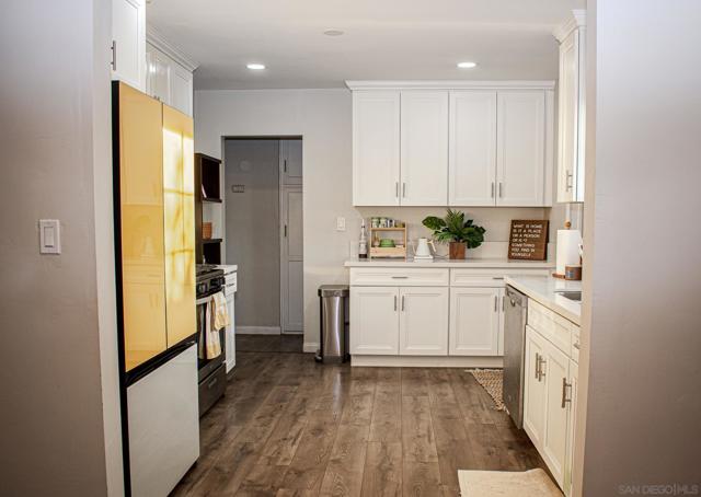 4092 Winona Ave, San Diego CA: https://media.crmls.org/mediaz/84561587-834c-41a5-806d-9e80df5e17f7.jpg