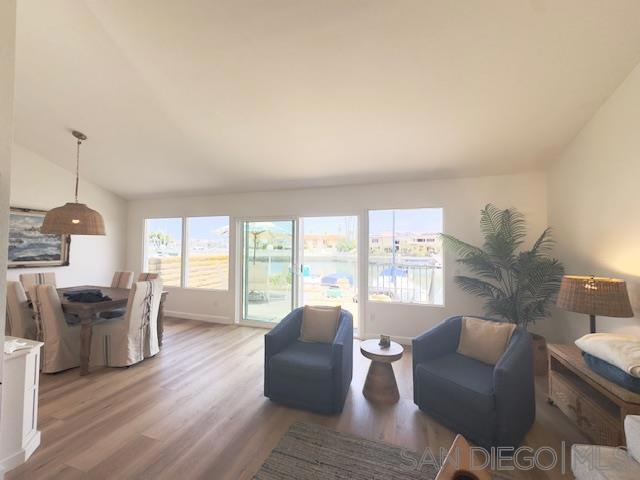 75 Catspaw, Coronado CA: https://media.crmls.org/mediaz/8457723e-a916-4d64-91a0-d3bd1451f48d.jpg