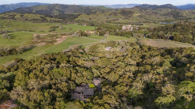 7 Rumsen Trace, Carmel CA: https://media.crmls.org/mediaz/845868e9-5654-43b6-ae04-291b6fef353a.jpg
